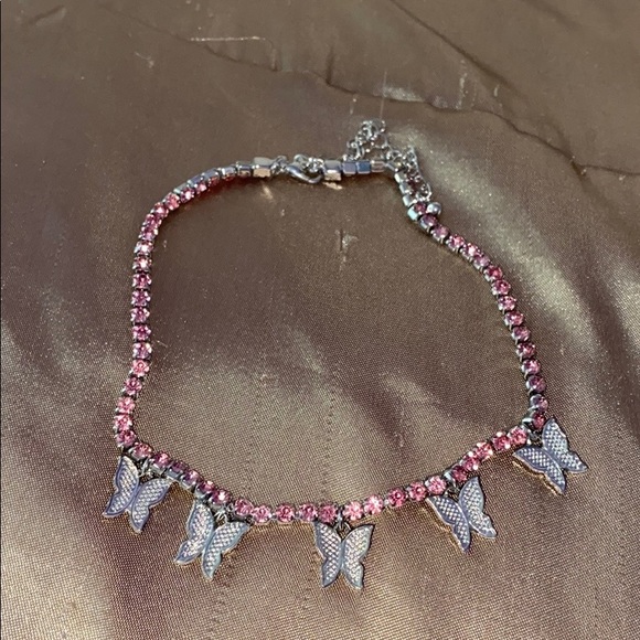 Jewelry - Pink butterfly rhinestone choker